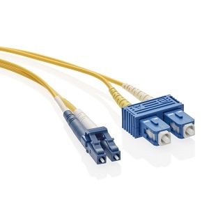 Leviton UPDCL-S01 Economy Patch Cord, 9/125 um Single-mode OS2, OFNR Duplex, SC-LC, 1m