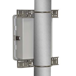 Ubiquiti HW-NM-03 Universal Mounting Kit, 3"-4" Pole Diameter