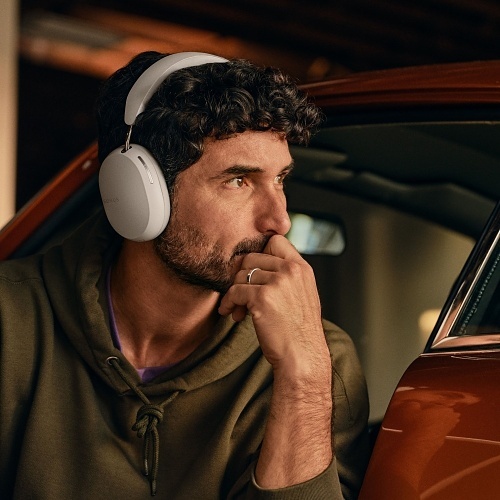 Thumbnail 9 for Sonos ACEG1US1 Ace Wireless Noise-Canceling Over-Ear Headphones, White
